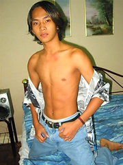 Native asian boy masturbation
